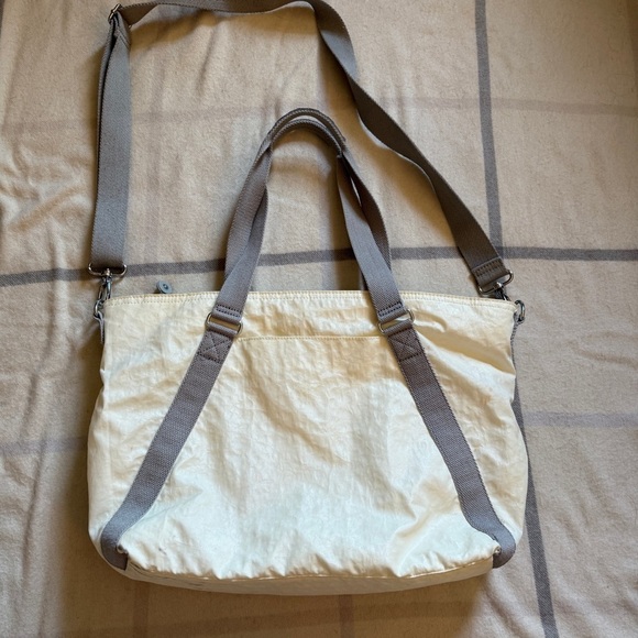 Kipling Cream and Gray Overnight Tote Bag - Picture 3 of 14